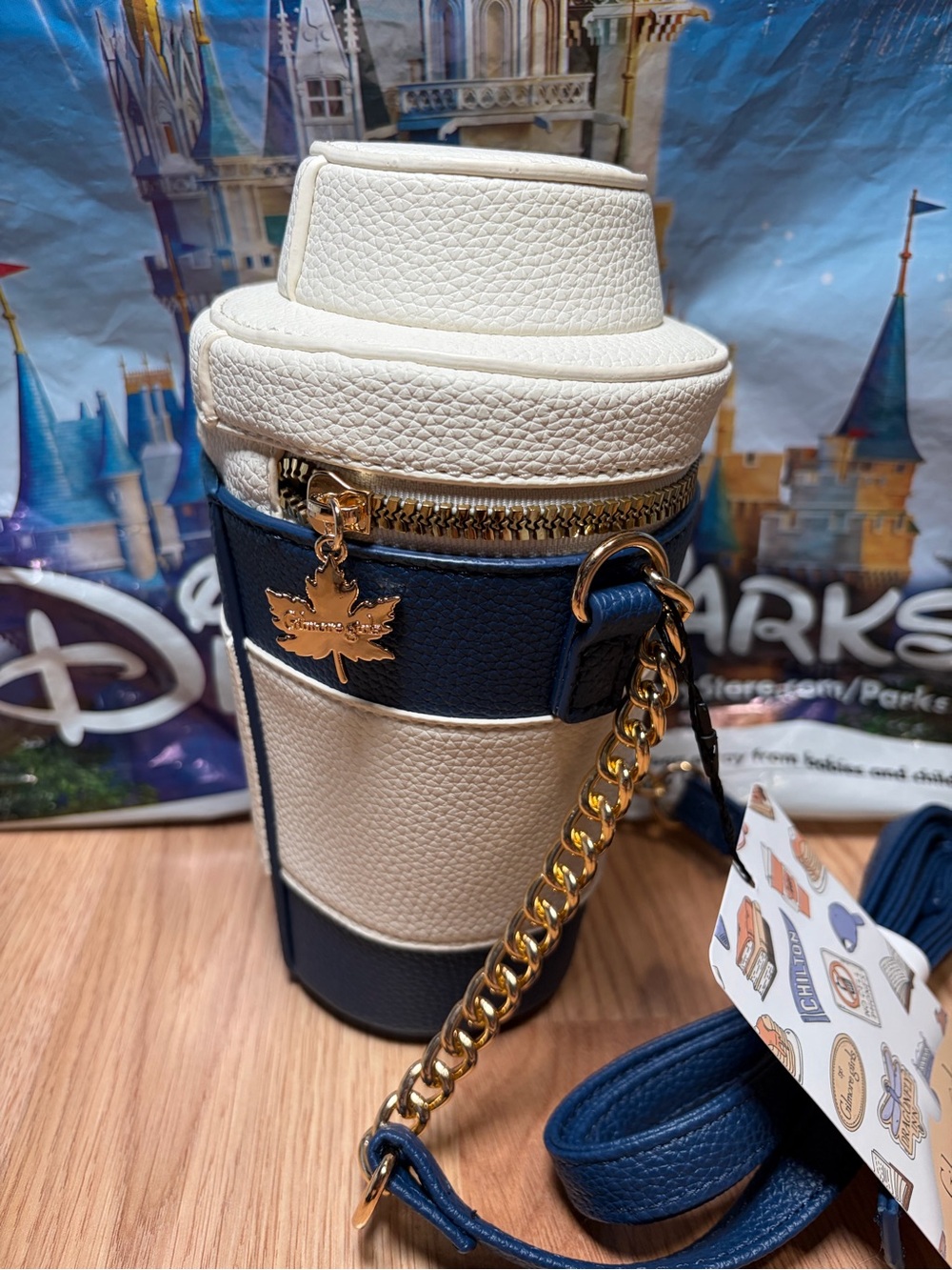 2026 Gilmore Girls Luke’s Coffee Cup Crossbody Bag New with Tags - Picture 2 of 5